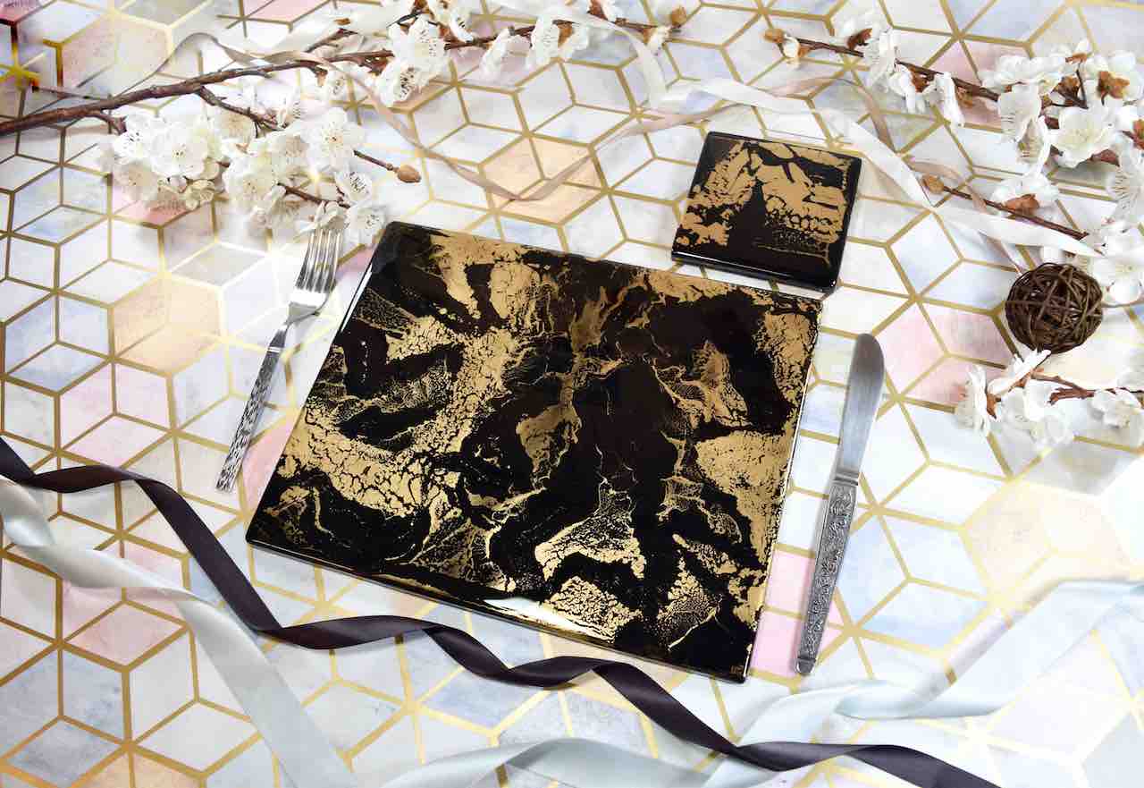 Black Gold Resin Placemats and Coasters Dining Set - Luxury Table Mats