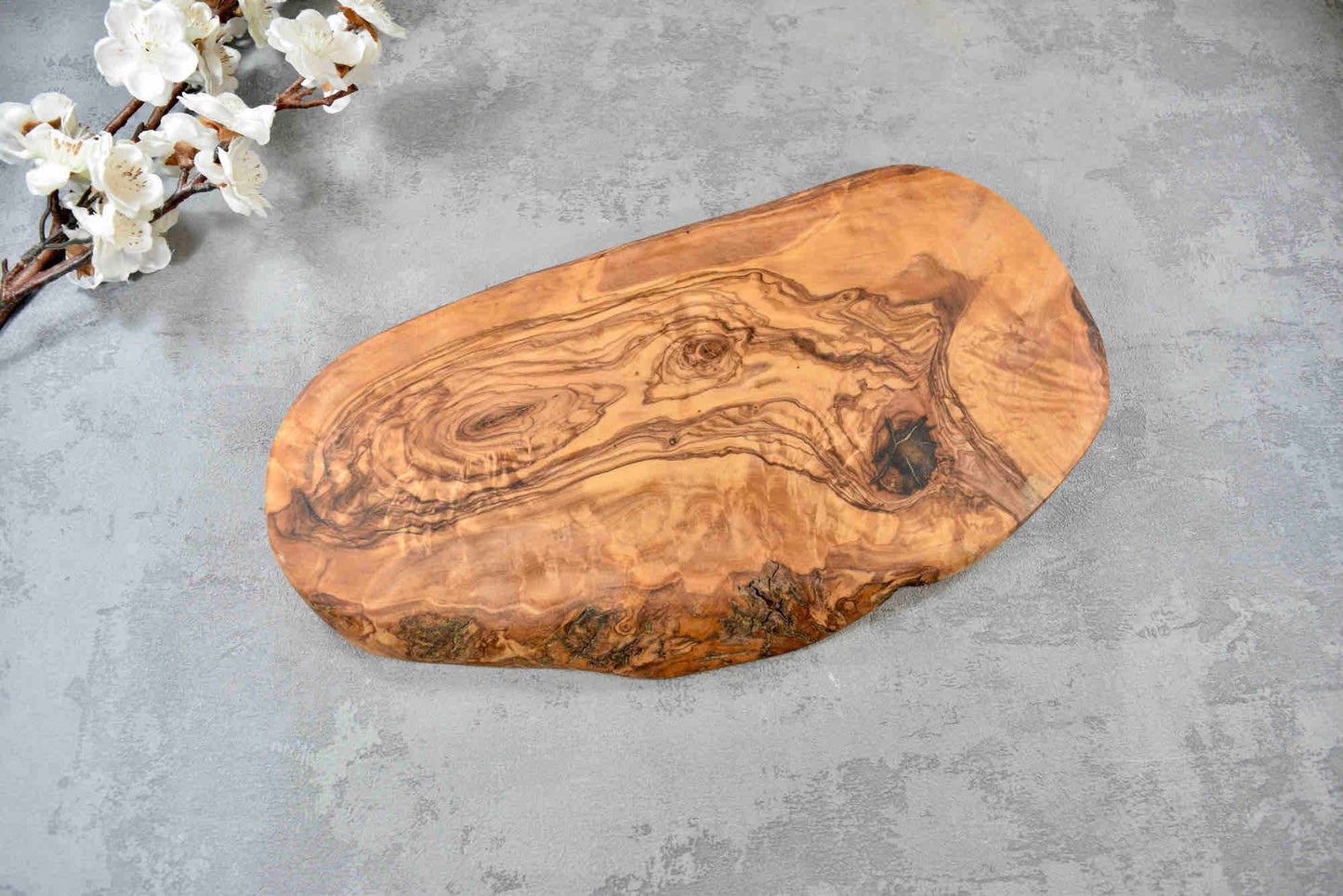 Olive Wood Board 30cm